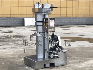 為什么要選擇液壓芝麻榨油機(jī)呢？
